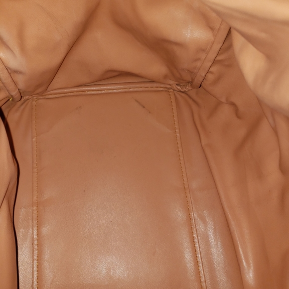 40cm Alviero Boston Bag - Picture 16 of 16